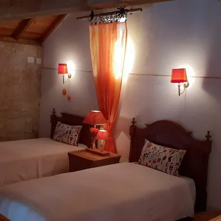 Casa Rustica Do Lagar * Lamas